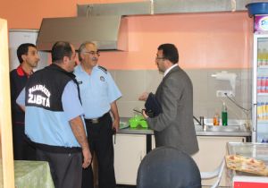 Okul kantinlerine şok baskın